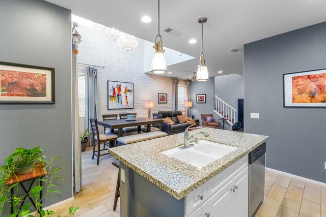 232 Paseo Gusto 122, Palm Desert, CA 92211