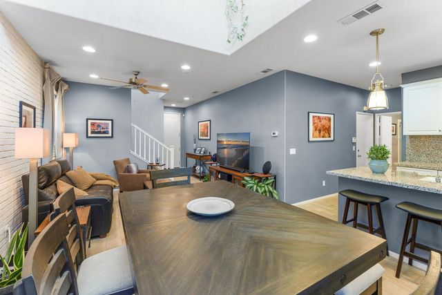 232 Paseo Gusto 122, Palm Desert, CA 92211