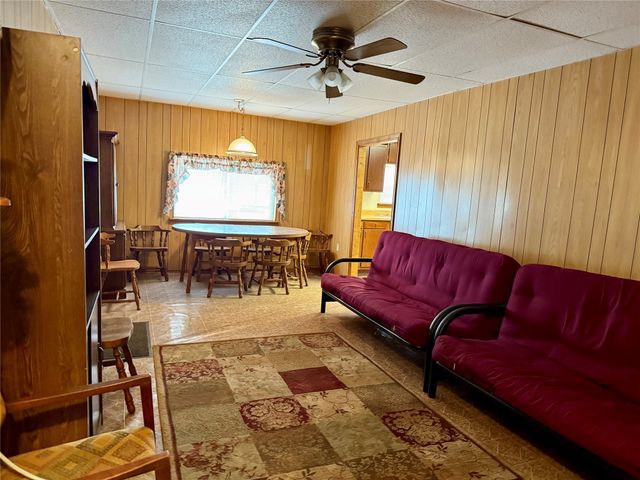 301 Cedar Point Circle, Gordonville, TX 76245