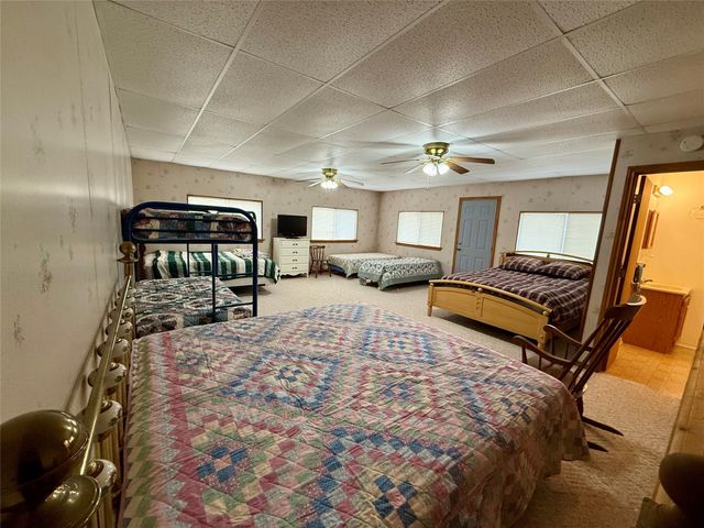 301 Cedar Point Circle, Gordonville, TX 76245