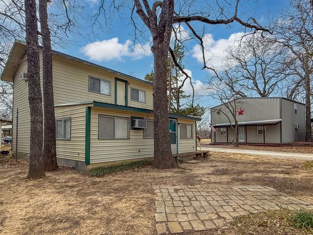 301 Cedar Point Circle, Gordonville, TX 76245