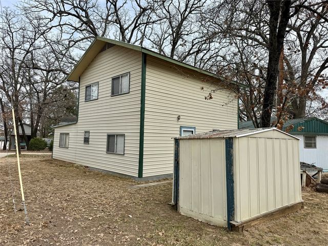 301 Cedar Point Circle, Gordonville, TX 76245