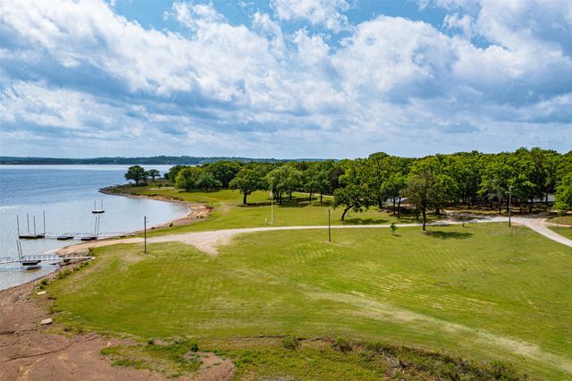 301 Cedar Point Circle, Gordonville, TX 76245
