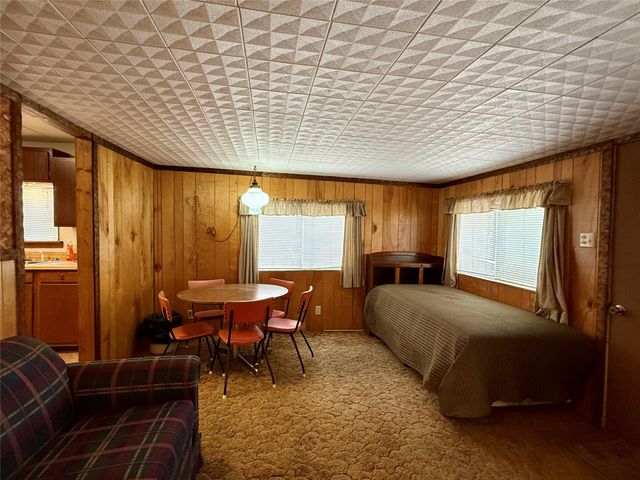 301 Cedar Point Circle, Gordonville, TX 76245