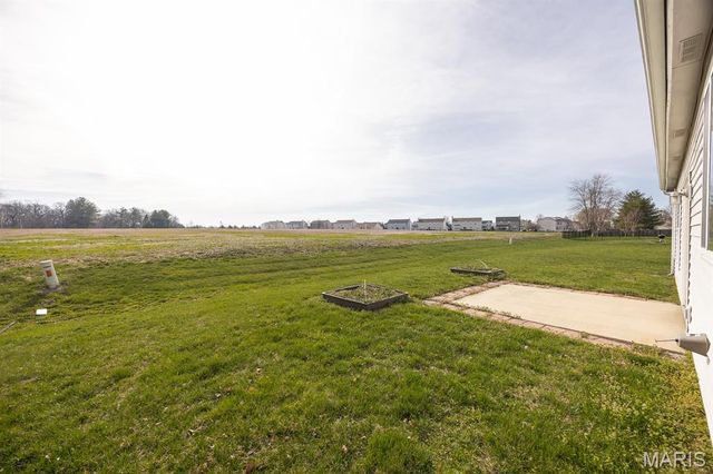 1716 Ambrose Terrace Drive, Swansea, IL 62226