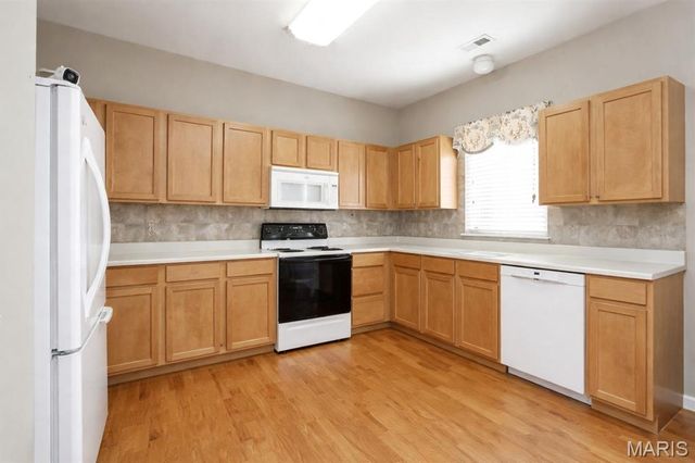 1716 Ambrose Terrace Drive, Swansea, IL 62226