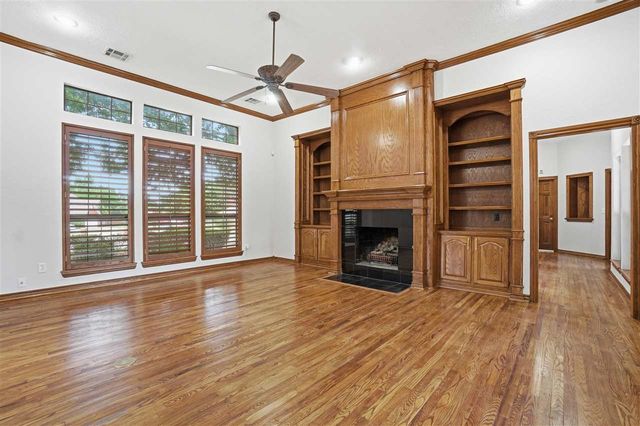 3102 NE Heritage Dr, Lawton, OK 73507