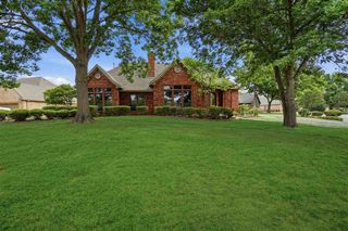 3102 NE Heritage Dr, Lawton, OK 73507