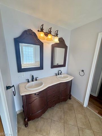 437 Oaklette DR, Chesapeake, VA 23325