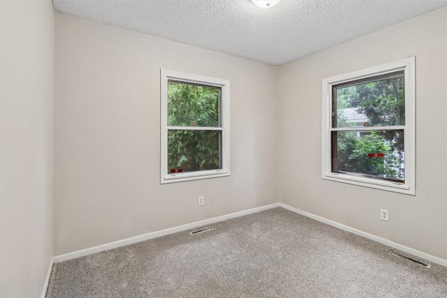 1209 Walnut Street, West Des Moines, IA 50265