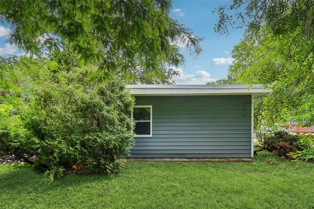1209 Walnut Street, West Des Moines, IA 50265