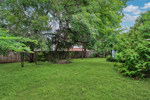 1209 Walnut Street, West Des Moines, IA 50265