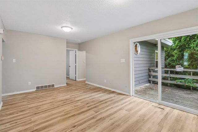 1209 Walnut Street, West Des Moines, IA 50265