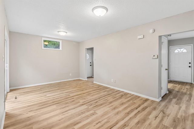 1209 Walnut Street, West Des Moines, IA 50265