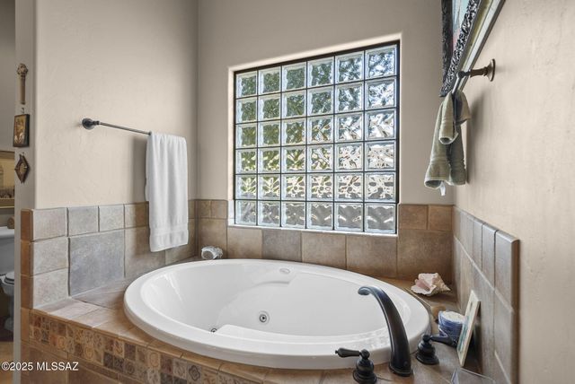218 Circulo Veranera, Tubac, AZ 85646