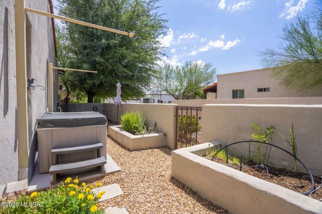 218 Circulo Veranera, Tubac, AZ 85646