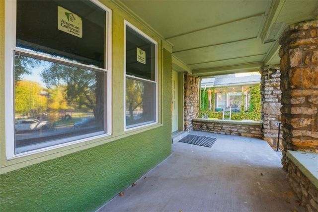 4107 Kenwood Avenue, Kansas City, MO 64110