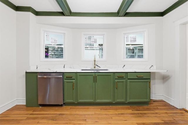 4107 Kenwood Avenue, Kansas City, MO 64110