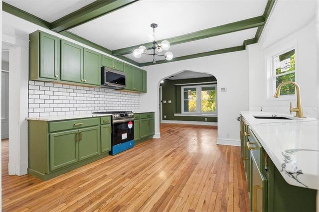 4107 Kenwood Avenue, Kansas City, MO 64110