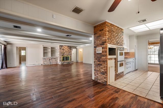 2305 Arlington Place, Bossier City, LA 71111