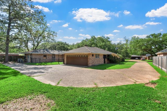 2305 Arlington Place, Bossier City, LA 71111