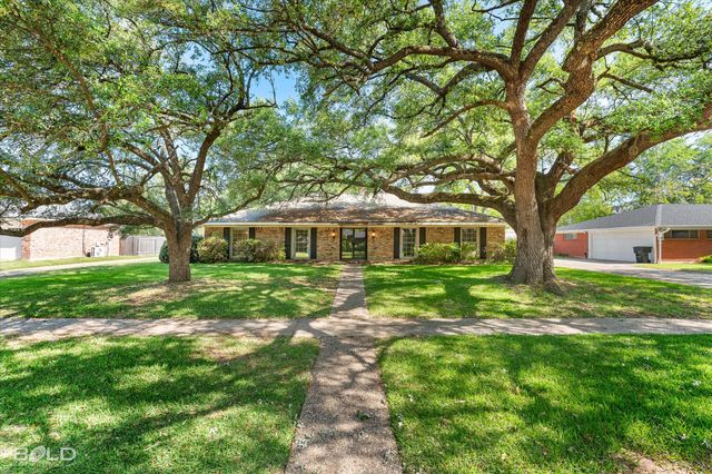 2305 Arlington Place, Bossier City, LA 71111