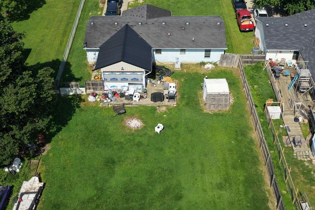1115 N 9th Street, Mitchell, IN 47446