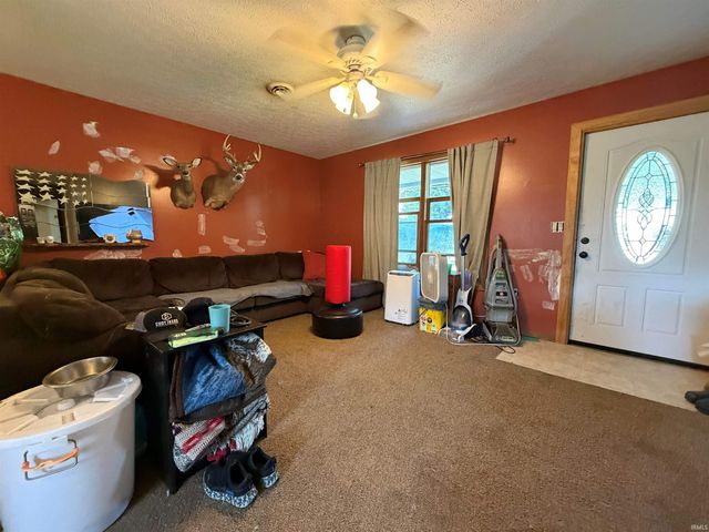 1115 N 9th Street, Mitchell, IN 47446