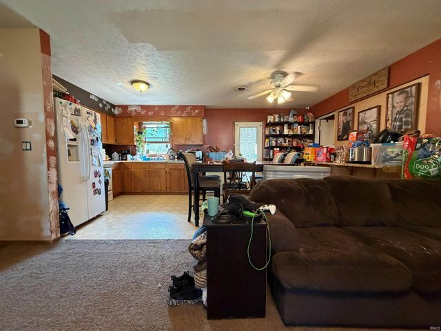 1115 N 9th Street, Mitchell, IN 47446