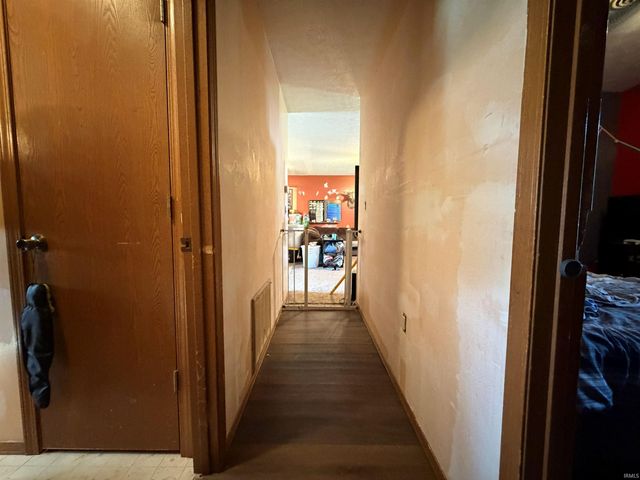 1115 N 9th Street, Mitchell, IN 47446