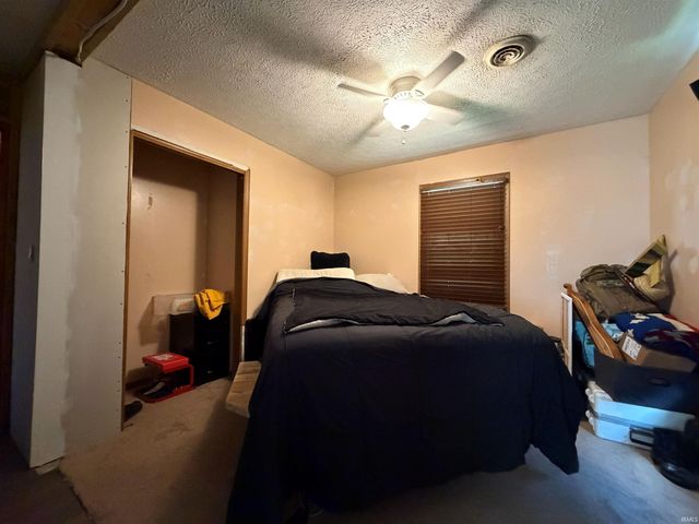 1115 N 9th Street, Mitchell, IN 47446