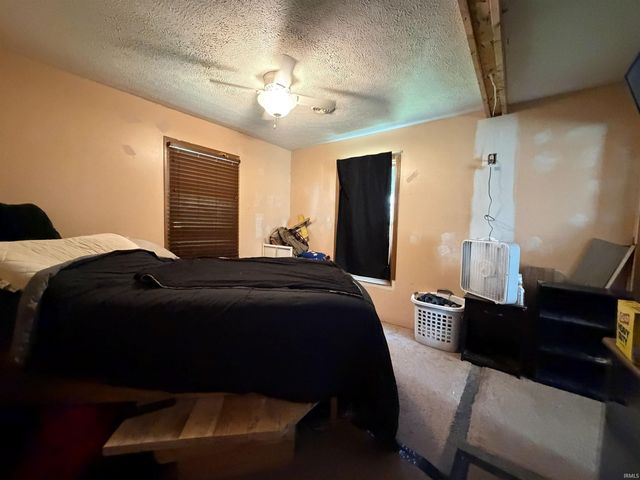 1115 N 9th Street, Mitchell, IN 47446