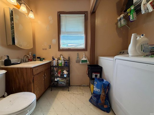 1115 N 9th Street, Mitchell, IN 47446