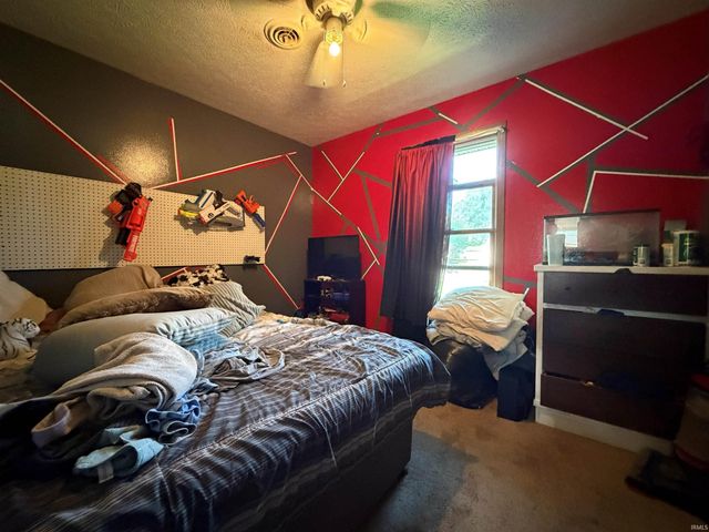 1115 N 9th Street, Mitchell, IN 47446