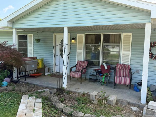 1115 N 9th Street, Mitchell, IN 47446