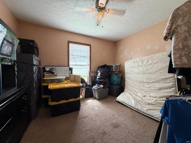 1115 N 9th Street, Mitchell, IN 47446