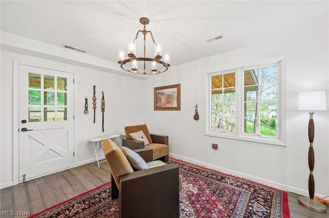 58 W Orange Street, Chagrin Falls, OH 44022