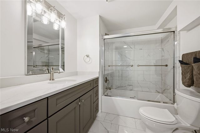 58 W Orange Street, Chagrin Falls, OH 44022