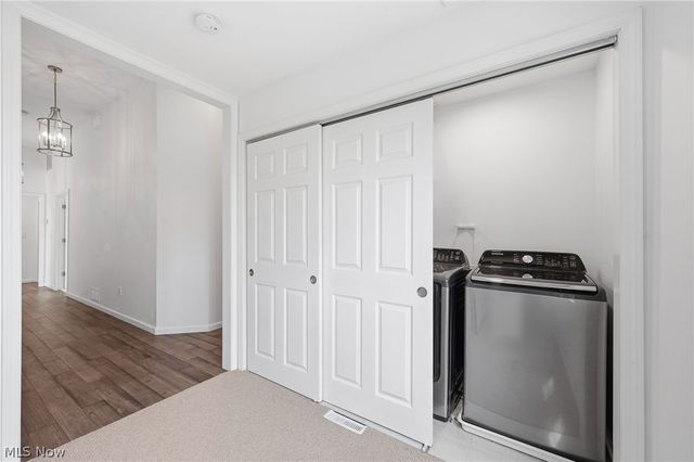 58 W Orange Street, Chagrin Falls, OH 44022