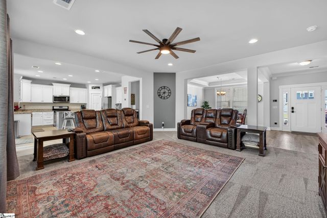 904 Lockhurst Drive, Simpsonville, SC 29681