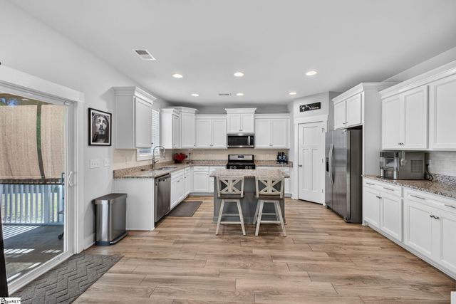 904 Lockhurst Drive, Simpsonville, SC 29681