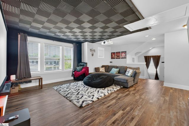 904 Lockhurst Drive, Simpsonville, SC 29681