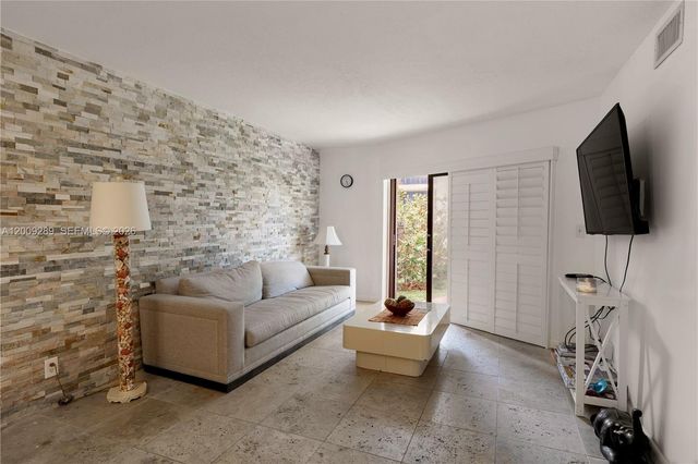 420 Celestial Way 101, Juno Beach, FL 33408