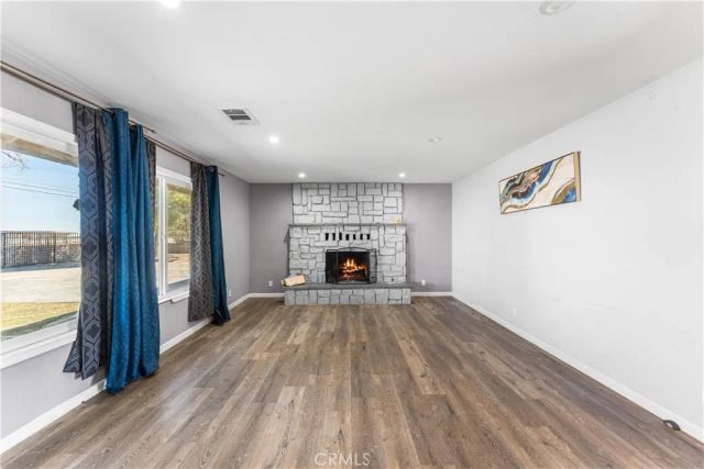 3322 E Avenue H, Lancaster, CA 93535