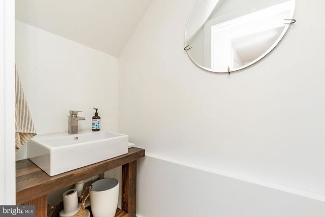 1511 N HOWARD ST, Philadelphia, PA 19122
