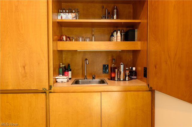 10483 Shale Brook Way, Strongsville, OH 44149