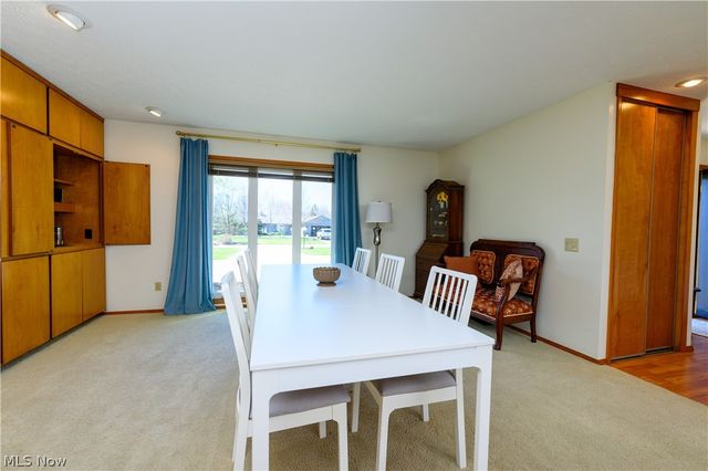 10483 Shale Brook Way, Strongsville, OH 44149