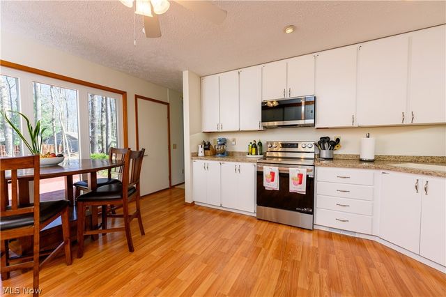 10483 Shale Brook Way, Strongsville, OH 44149