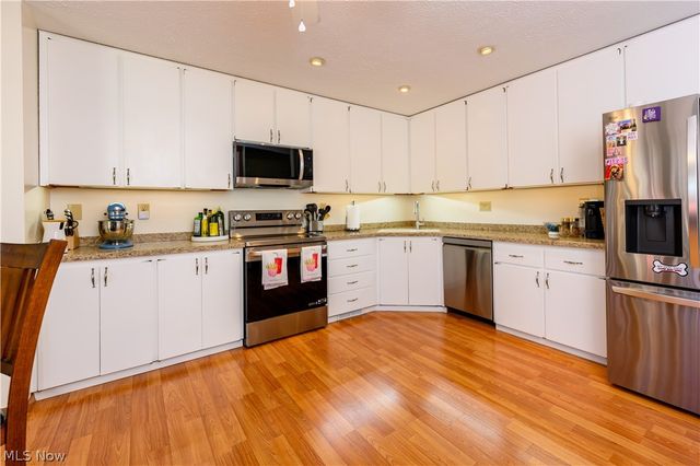 10483 Shale Brook Way, Strongsville, OH 44149