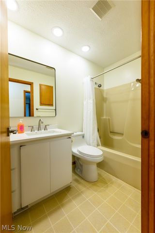 10483 Shale Brook Way, Strongsville, OH 44149